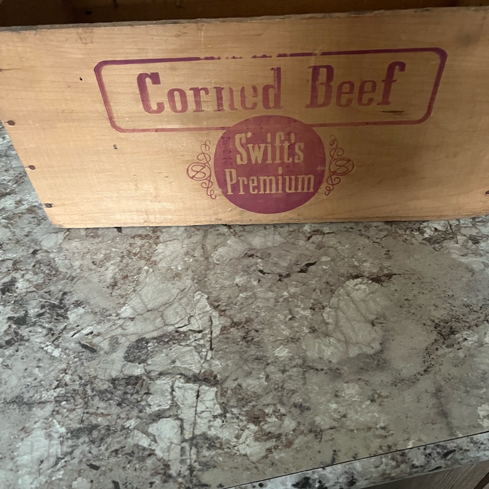 Vintage Corned Beef box